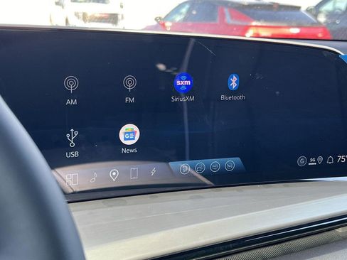 New 2026 Cadillac Vistiq Premium Luxury AWD/4WD image 18