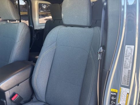 Used 2024 Jeep Wrangler Sport S image 15