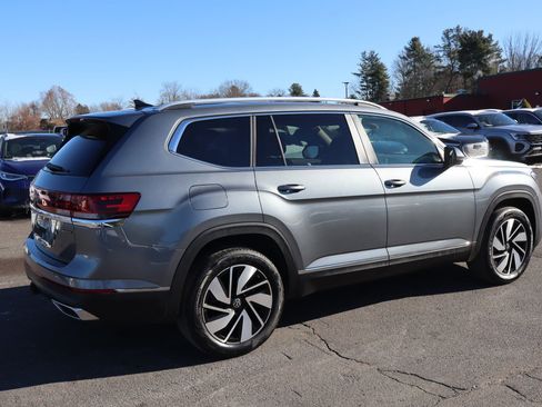 Used 2024 Volkswagen Atlas SEL image 5
