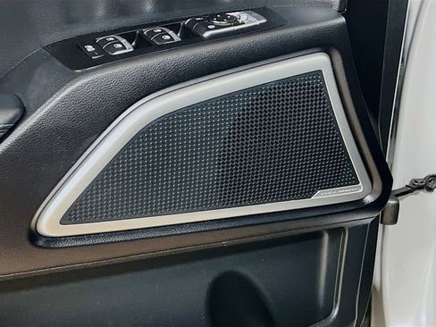 Used 2022 Kia Telluride EX w/ EX Premium Package image 19