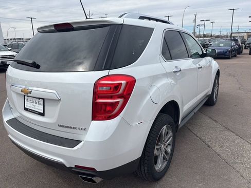 Used 2016 Chevrolet Equinox LTZ w/ Enhanced Convenience Package AWD/4WD image 5