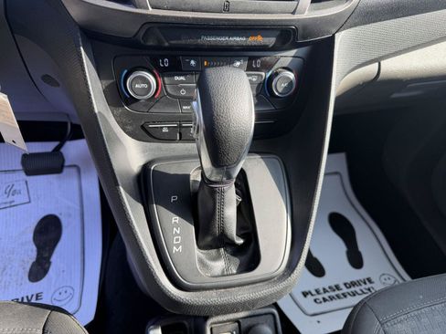 Used 2021 Ford Transit Connect XLT FWD image 17
