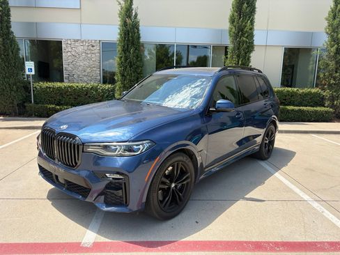 Used 2022 BMW X7 M50i w/ Dynamic Handling Package AWD/4WD image 1
