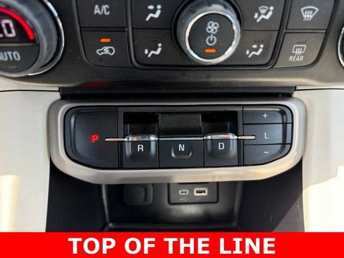 Used 2022 GMC Acadia Denali w/ Denali Ultimate Package FWD image 26