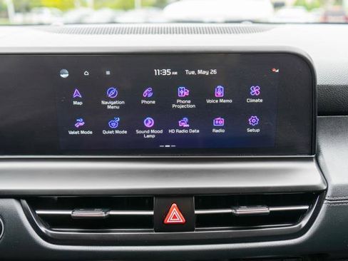 Certified 2025 Kia Seltos SX w/ SX Sunroof Package AWD/4WD image 22