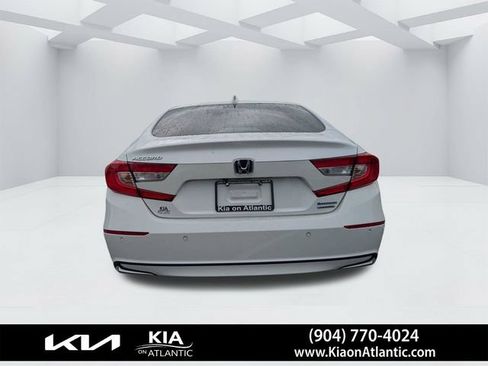 Used 2022 Honda Accord Touring image 4