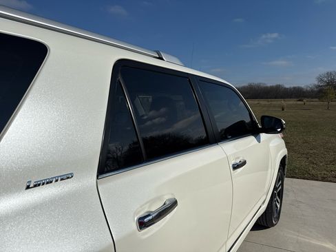 Used 2014 Toyota 4Runner Limited image 22