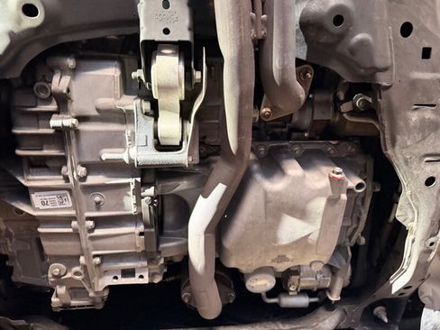 Used 2013 Lincoln MKX AWD image 21