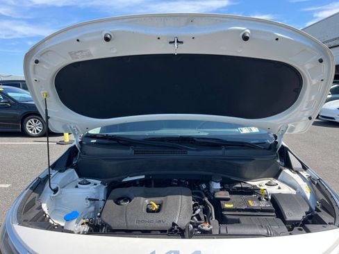Used 2025 Kia Seltos S FWD image 32