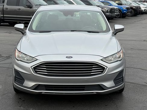 Used 2020 Ford Fusion SE FWD image 9