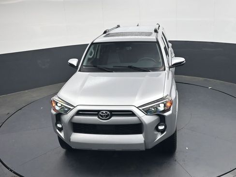 Used 2022 Toyota 4Runner SR5 Premium w/ Moonroof Package RWD image 30