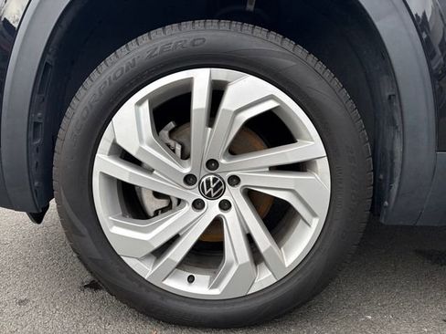 Used 2022 Volkswagen Atlas SE w/ Panoramic Sunroof Package image 32