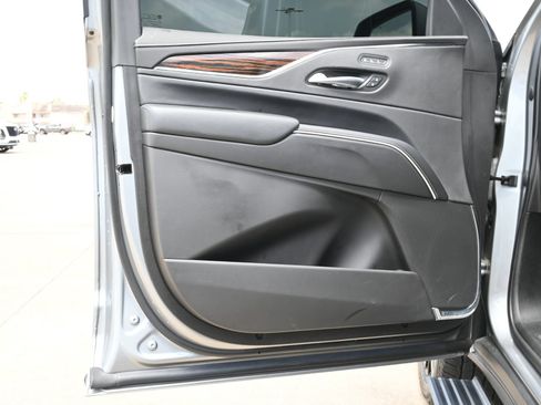 Used 2023 Cadillac Escalade Premium Luxury w/ Performance Package RWD image 20