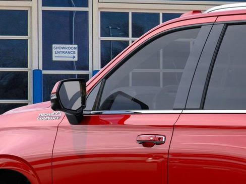 New 2026 Chevrolet Tahoe High Country AWD/4WD image 12