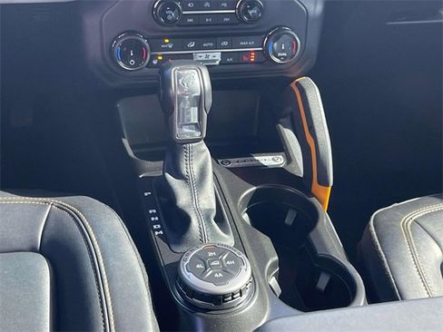 Used 2022 Ford Bronco Badlands image 19