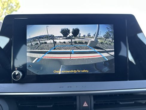 Certified 2024 Toyota Prius LE image 25