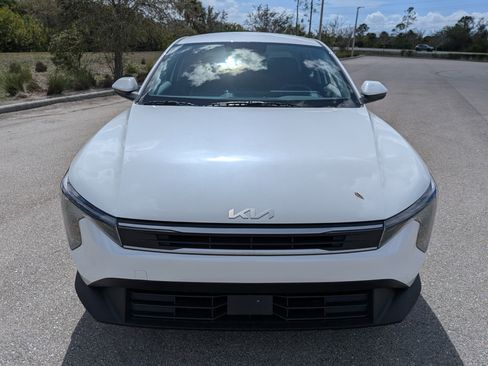 New 2026 Kia K4 FWD image 3