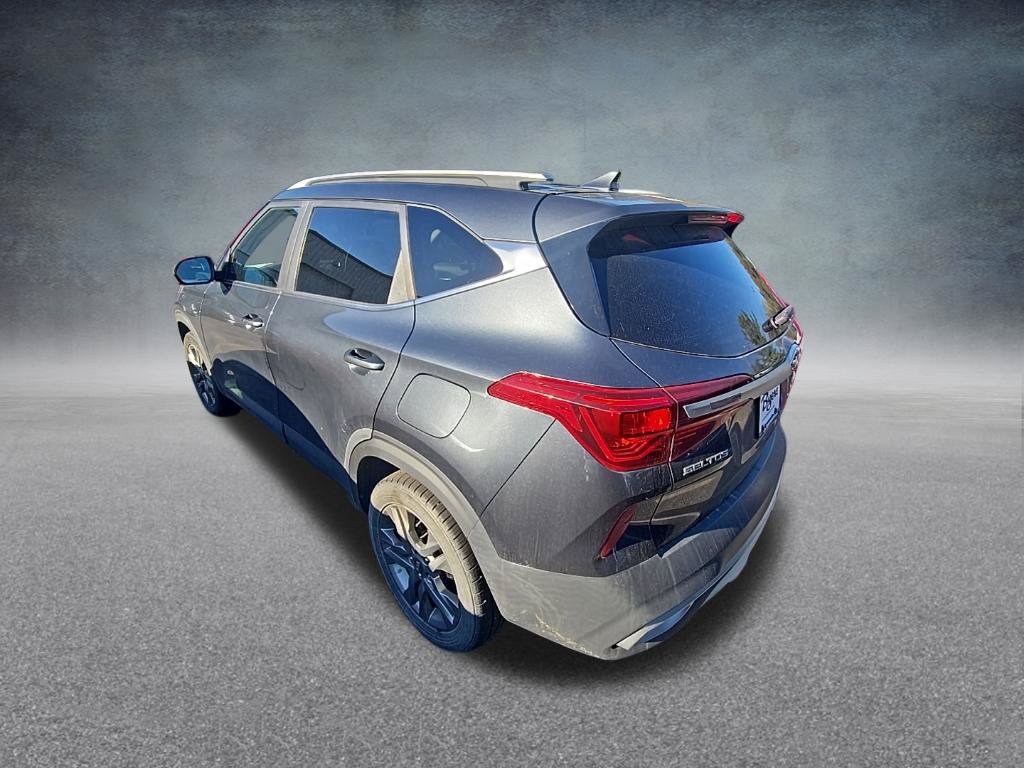 Used 2021 Kia Seltos S FWD image 5