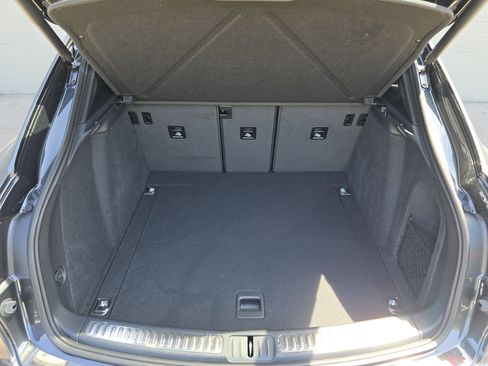 New 2025 Porsche Macan image 20