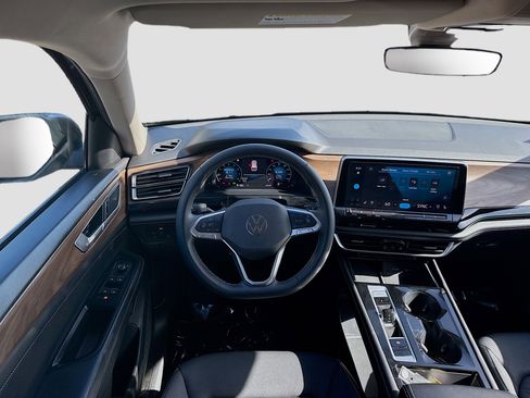 Used 2024 Volkswagen Atlas SE image 20