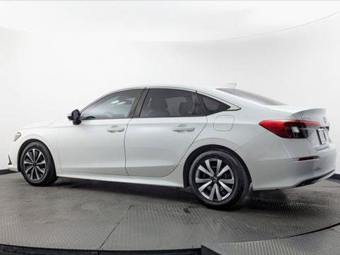 Used 2023 Honda Civic LX image 6