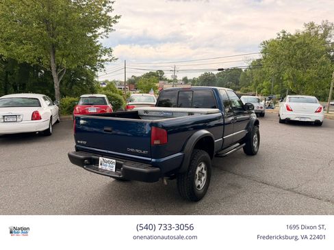 Used 2000 Chevrolet S10 Pickup 4x4 Extended Cab w/ Preferred Equipment Group image 6