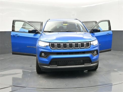 New 2025 Jeep Compass Latitude image 55