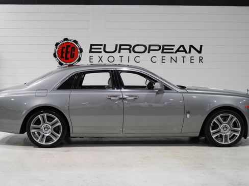 Used 2015 Rolls-Royce Ghost RWD image 6