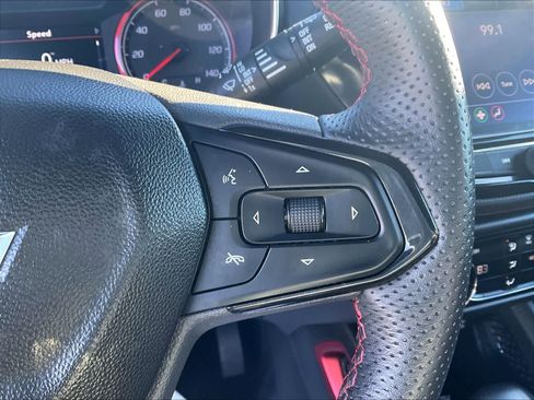 Used 2023 Chevrolet TrailBlazer RS w/ Sun and Liftgate Package image 23