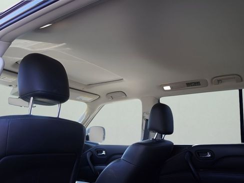 Used 2024 INFINITI QX80 Luxe image 11