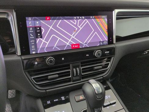 Certified 2025 Porsche Macan Turbo image 14