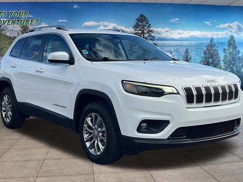 Used 2020 Jeep Cherokee Latitude Plus w/ Cold Weather Group image 3