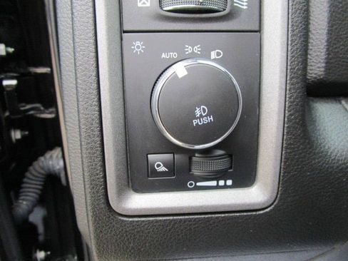 Used 2021 RAM 1500 Express w/ Wheel & Sound Group image 14