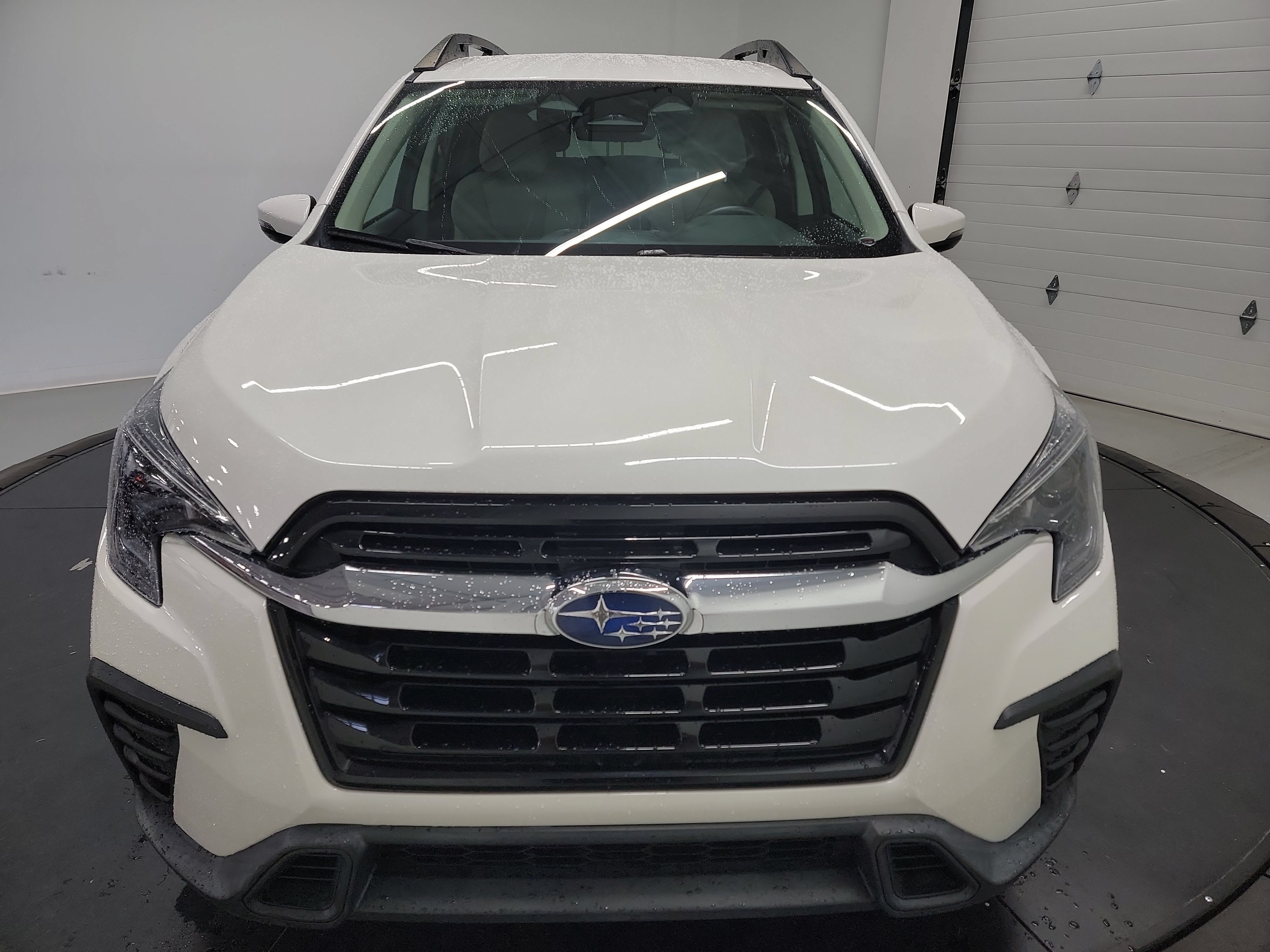 Used 2023 Subaru Ascent Premium w/ Convenience Package AWD/4WD image 2