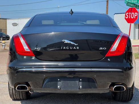 Used 2013 Jaguar XJ RWD image 6
