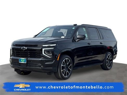 Used 2025 Chevrolet Suburban RST w/ Sun And Tow Package image 1