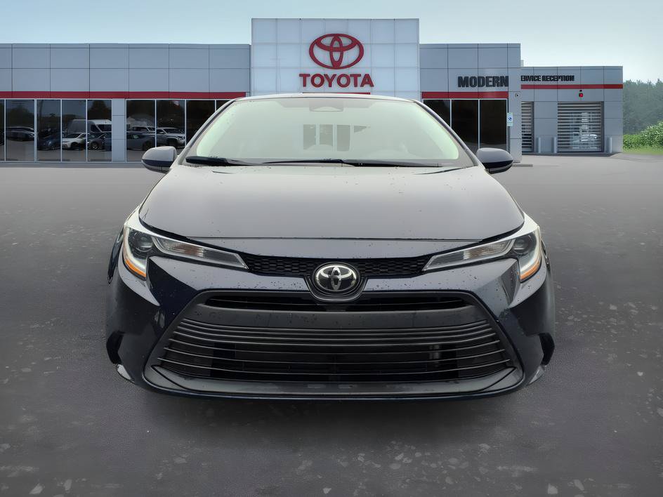 Used 2024 Toyota Corolla LE FWD image 8