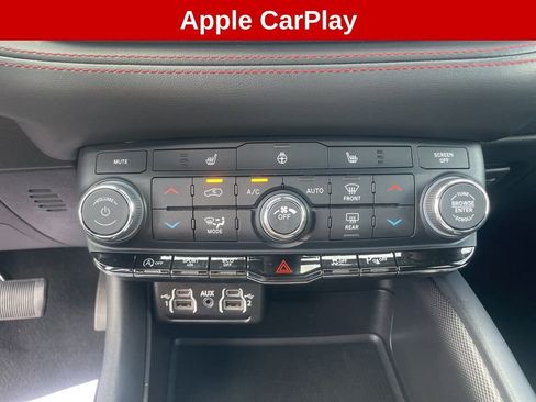 Used 2023 Dodge Durango GT image 28