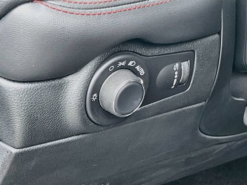 Used 2024 Dodge Durango R/T RWD image 10