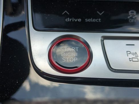 Used 2025 Audi SQ7 Premium Plus w/ Executive Package image 31