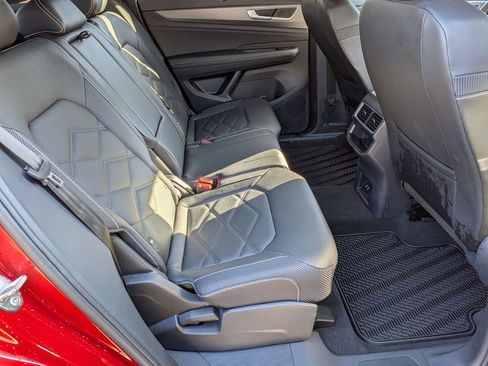 Used 2025 Volkswagen Atlas Cross Sport SE w/ Panoramic Sunroof Package AWD/4WD image 30