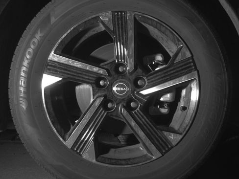 Used 2025 Nissan Sentra SV FWD image 13