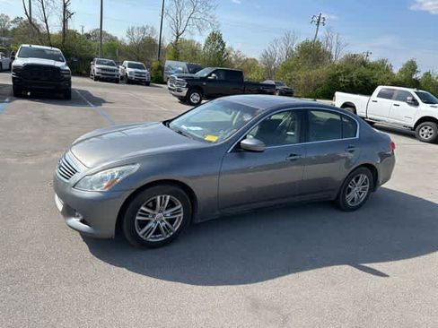 Used 2013 INFINITI G37 x w/ Premium Pkg image 9