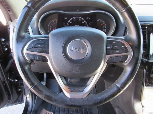 Used 2020 Jeep Grand Cherokee Altitude image 20