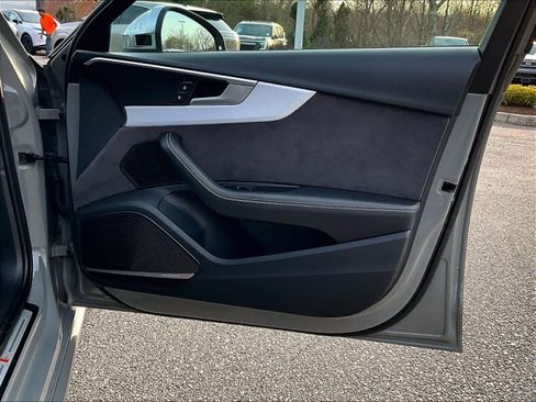 Used 2019 Audi S4 Premium Plus w/ Premium Plus Package AWD/4WD image 12