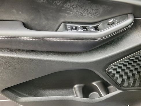 Used 2025 Jeep Grand Cherokee Laredo X image 34