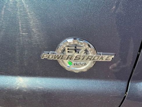 Used 2015 Ford F250 Lariat w/ Chrome Package image 8