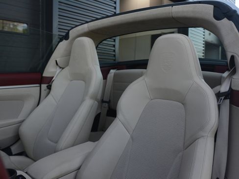 Certified 2021 Porsche 911 AWD/4WD image 5