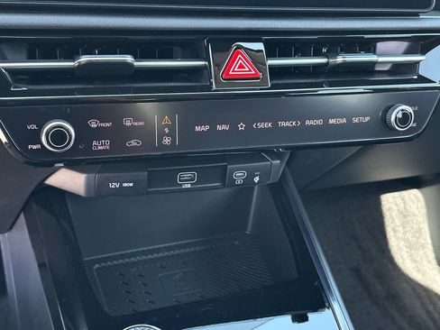 New 2026 Kia Niro Wave FWD image 28