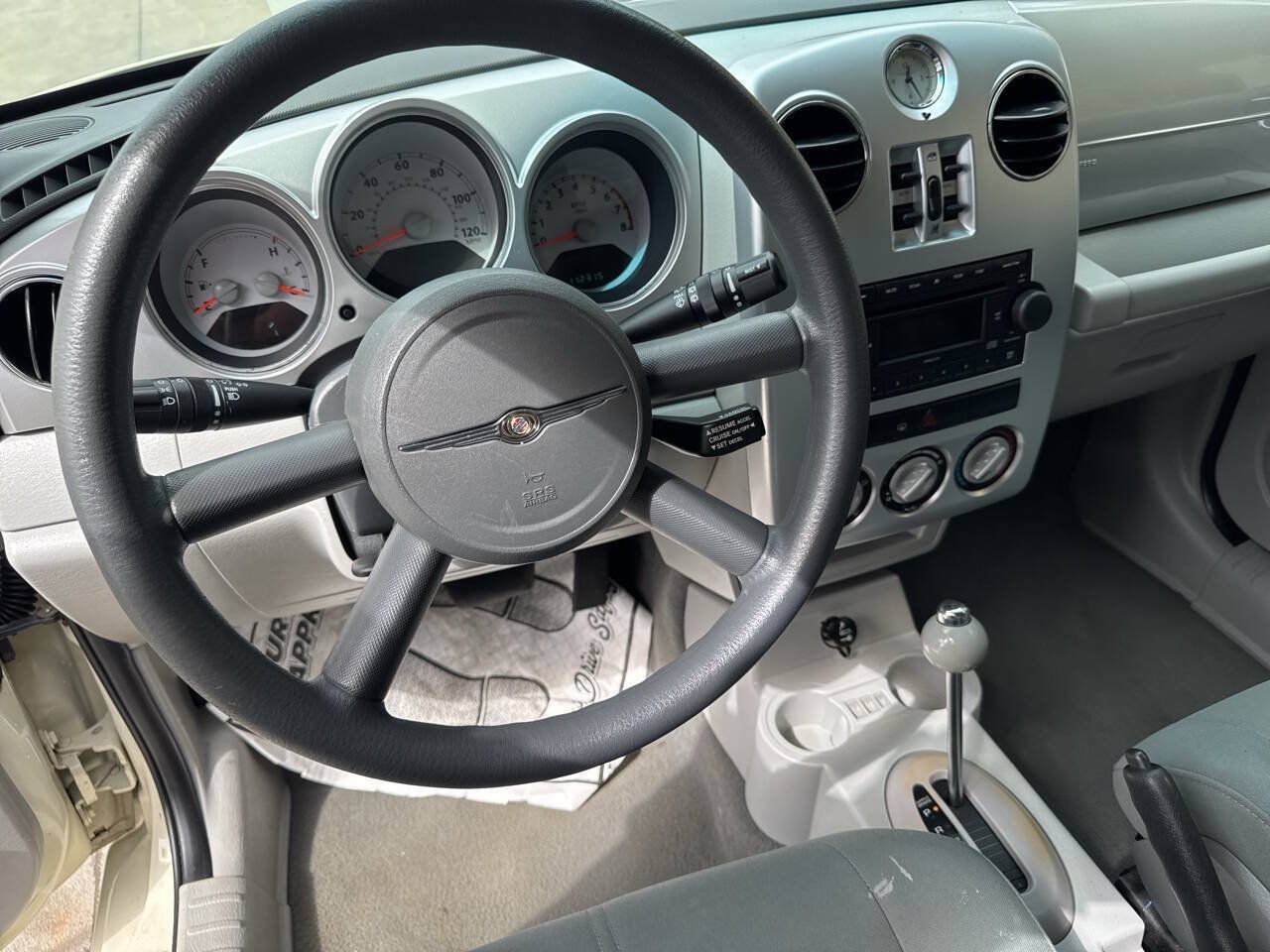 Used 2007 Chrysler PT Cruiser Touring FWD image 22
